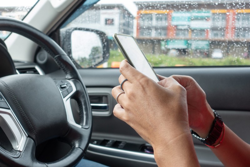 Study Shows Partially Automated Vehicles Are Encouraging Distracted Driving