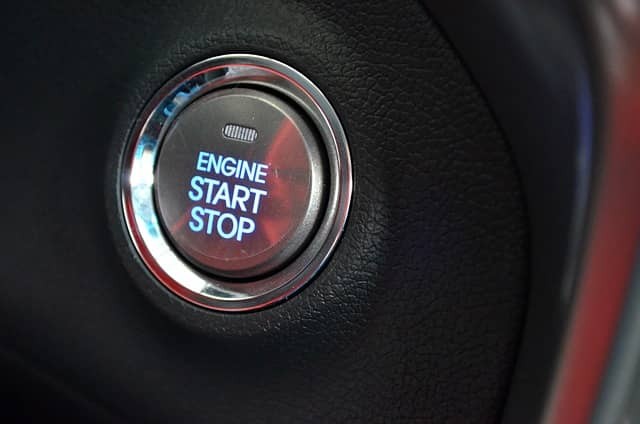 Lawsuit Says Cars With Keyless Ignitions Should Have Been Recalled