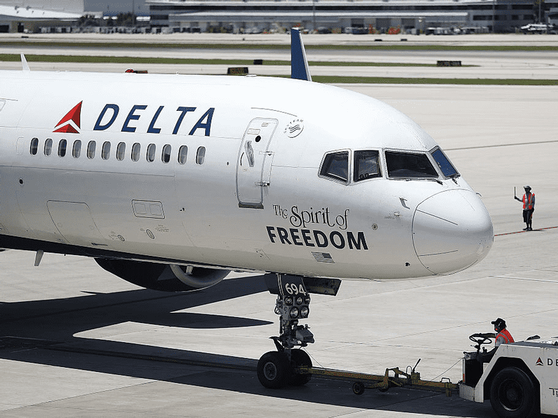 At Least 60 Treated After Delta Plane Dumps Fuel Onto to Los Angeles Schools