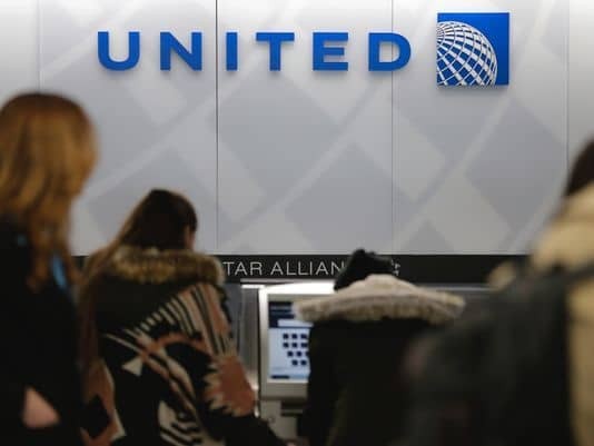 United Airlines Settles with Doctor Outrageously Dragged Off Plane