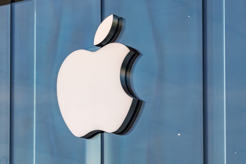 Apple Ordered to Pay California Store Workers for Time Spent in Bag Searches